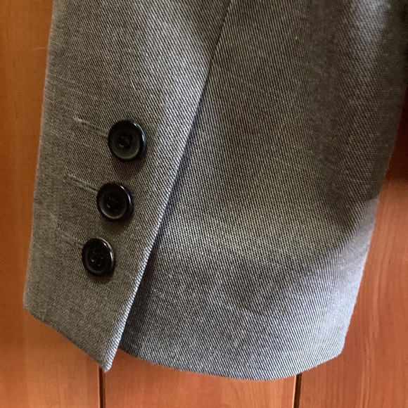 Gray blazer - Picture 5 of 5